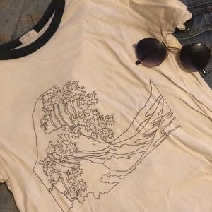 Brandy Melville wave tee